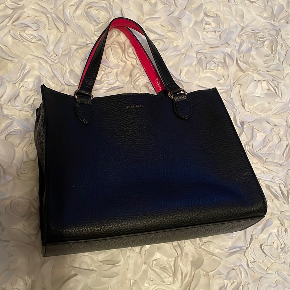 Anne Klein pop purse